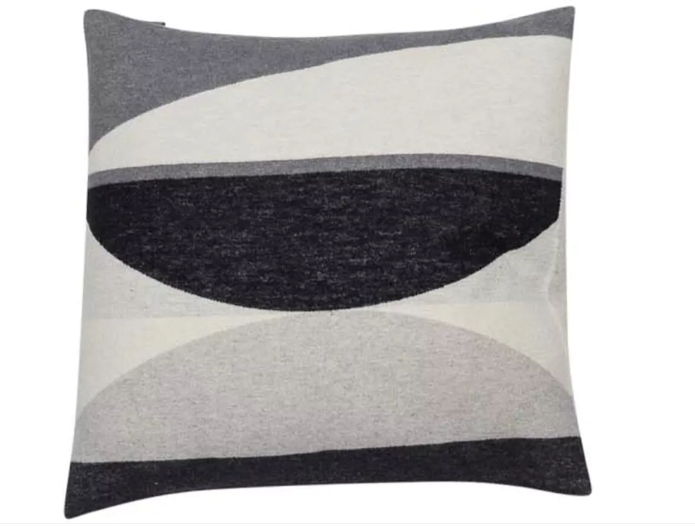 Silvretta cushion cover graphic composition - Charcoal